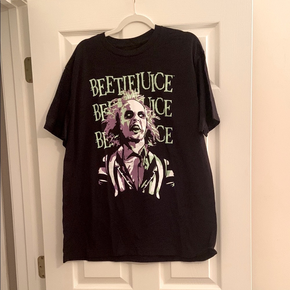 Black Short Sleeve Graphic Tees
